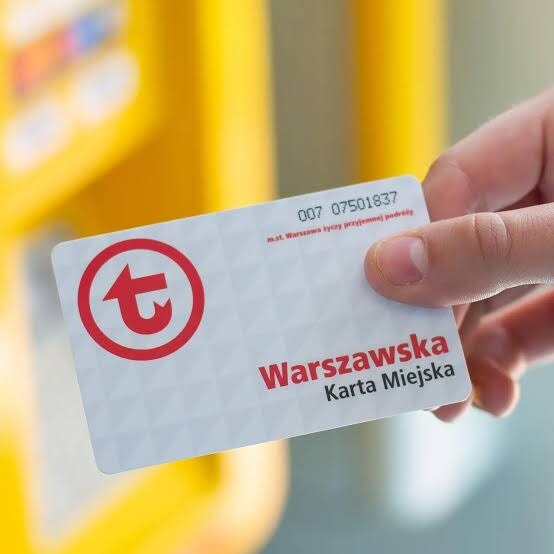 Passenger holding a Warsaw City Card